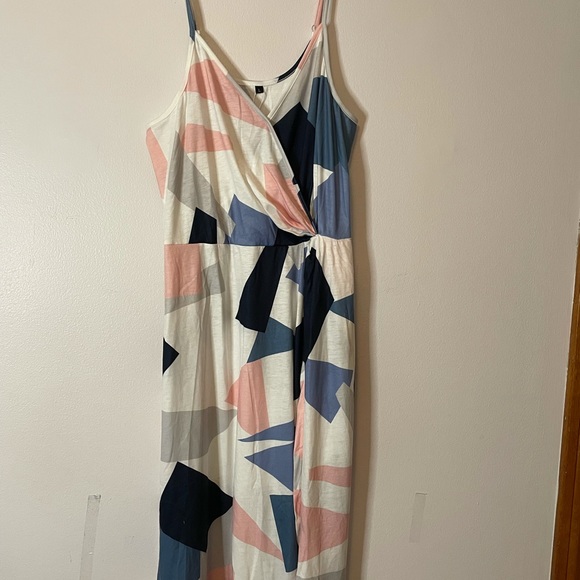 Vacation Dress - Picture 3 of 3